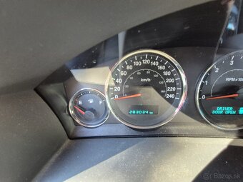 Jeep Grand Cherokee - 14
