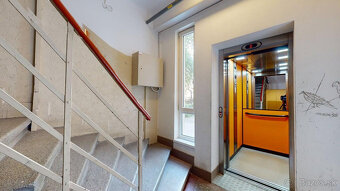 Štýlový 2i po rekonštrukcii pri Trnavskom mýte, províziu RK - 14