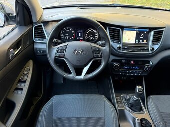 HYUNDAI TUCSON 1.6 GDI STYLE/ SK AUTO / 1.MAJITEĽ / NEBURANÉ - 14