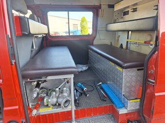 FORD TRANSIT POZIARNICKE AUTO 40000 KM ORIGINÁL - 14