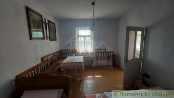 Malá chalúpka na okraji polosamoty s 40 á pozemkom v obci - 14