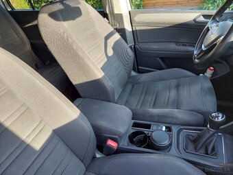 VW Touran 2.0 TDi, manuál, 7 miest, r.2016 - 14