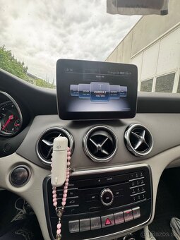 Mercedes GLA 200d 2018 - 14