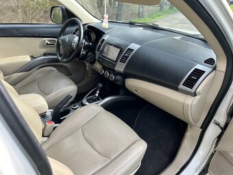 Citroën C-Crosser/2.2 HDi Exclusive/ Automat 4X4 - 14