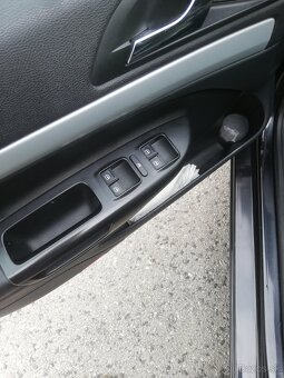 Skoda octavia 2 FL 1.6 TDI 77KW - 14