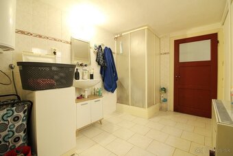 Rodinný dom na predaj, 721 m2, Nováky - 14