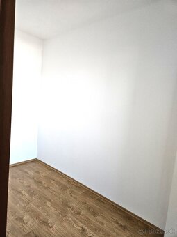 3,5 i byt sídlisko JUH/TOPOĽČANY, ul. Bazovského - 14