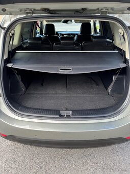 KIA Carens 1.7 CRDI 100 KW - 14