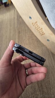 Samsung galaxy Z FLIP 5, 512gb krásny stav - 14