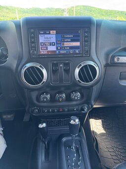 Jeep Wrangler SAHARA 2.8 CRD - 14