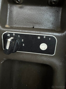 Teleskopický manipulátor Manitou MLT523 s dosahom 5 m - 14