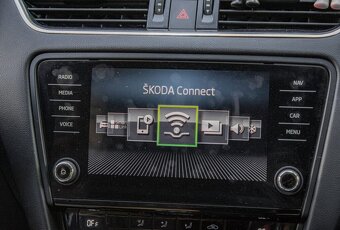 Škoda Octavia Combi 2.0 TSI RS DSG - 14