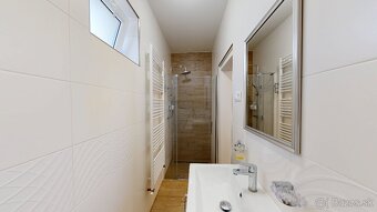 Romantický RD po kompletnej rekonštrukcii v Dolných Salibách - 14