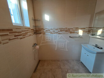 Rodinný 5-izbový dom v kľudnej časti obce Dvorníky - 14