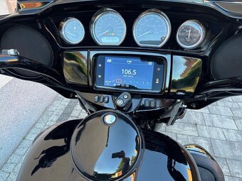 Harley Triglide - 14