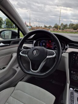 Volkswagen Passat Variant 2.0 TDI EVO Elegance DSG - 14