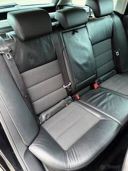 Škoda octavia COMBI 2.0TDi DSG Xenon - 14