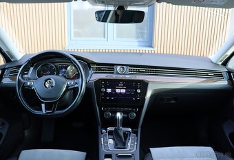 Volkswagen Passat Variant 2.0 TDI BMT Highline DSG - 14