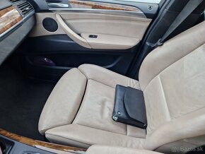 BMW X5 E70 M-paket 3.0 2013 180kw - výměna Piaggio Vespa GTS - 14