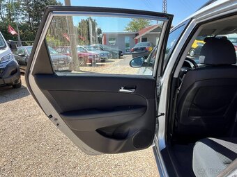 Hyundai i30, 1.6CRDi 66kw - 14