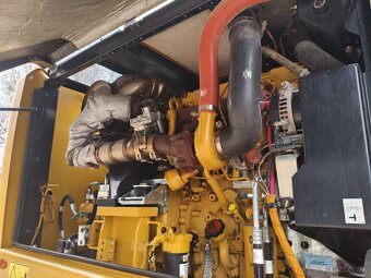 Kolový otočný bagr CAT M316 F - 14