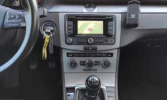 VW Passat Variant 2.0 TDI Comfortline - 14