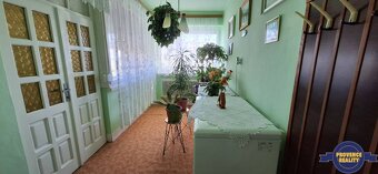 PREDAJ: Rodinný dom s pozemkom - HOLIARE, EXKLUZÍVNE U MŇA  - 14
