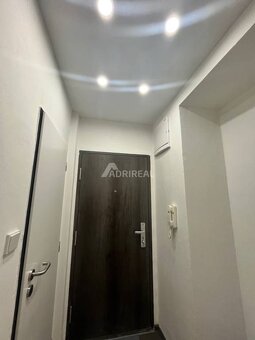 PREDAJ: 3i byt s dvoma balkónmi; 63,6 m2; Zvolen-Centrum; 16 - 14