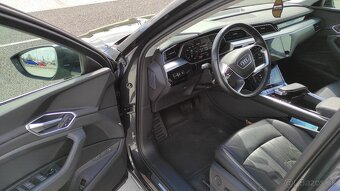 Audi Etron 50 quattro Advanced - 14