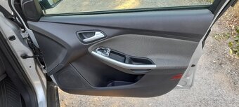 Ford Focus Kombi 1,6 TDCI Duratorq Turnier Trend - 14