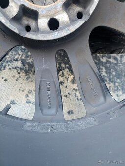 4ks orig. 18' kolesa Mercedes + zimne 225/40R18 - 14