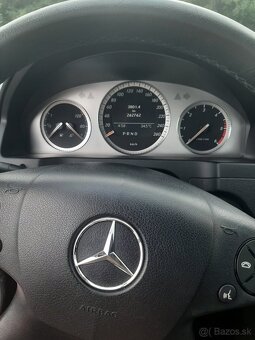 Mercedes-Benz - 14