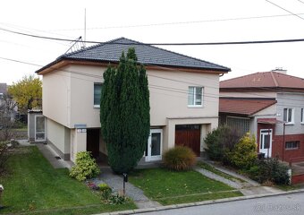 Na predaj samostatne stojací 6-izbový RD/ Hradec - 14