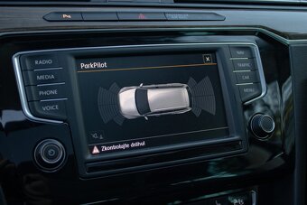 VW Volkswagen Passat Variant 2.0 TDI DSG - 14