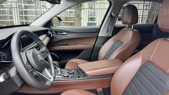 Alfa Romeo Stelvio 2.0T 148kW AT8 Q4 | TOP STAV | SR |DPH - 14