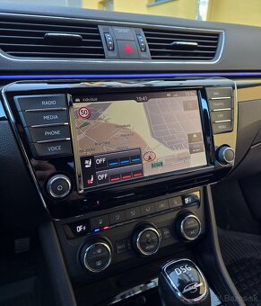 Škoda Superb 1.8 TSI Laurin & Klement - 14