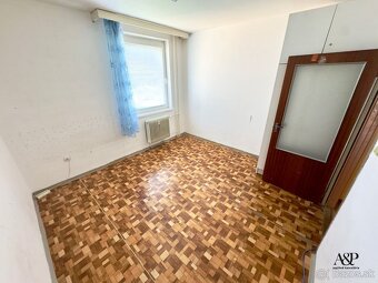NA PREDAJ VEĽKÝ 3 IZB. BYT S BALKÓNOM, 76M2, UL., UL. L.NOVO - 14