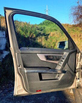 Predám  Mercedes-Benz GLK 320 CDI 4MATIC A/T - 14