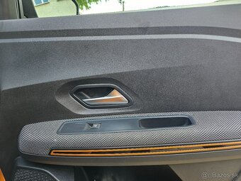 Predáme veĺmi zachovalú Dacia Sandero Stepway benzín- plyn - 14