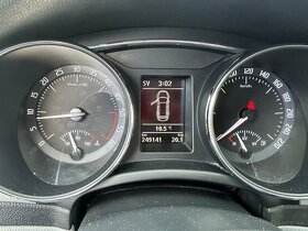 Škoda Superb Combi 1.6 TDI CR DPF Comfort GreenLine - 14