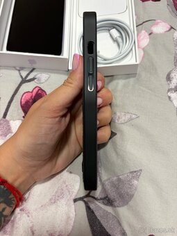 iPhone 14 128 GB purple - 14