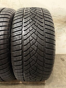 Zimná sada Mercedes Benz C63 S AMG W205 - 5x112 R19 - 14