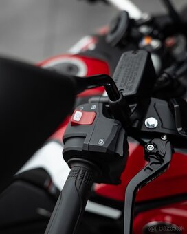 Honda Africa Twin Adventure 1100 - 14