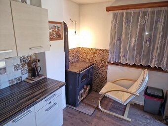 Na predaj murovanú chatu so záhradou v meste Prievidza. - 14