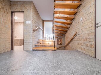 REZERVOVANÉ  5i RODINNÝ DOM (222m2) pri LESE s ÚCHVATNÝM VÝH - 14