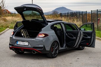 Hyundai i30N Fastback Performance 2,0 T-GDi 8AT (v záruke) - 14