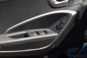 Hyundai Santa Fe 2,2 CRDi PREMIUM 4x4 AT6 145KW - 14