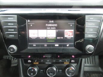 Škoda Superb Combi 2.0 TDI Style DSG - 14