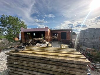 ASSENZIO - PREDAJ - Rozostavaný rodinný dom s veľkým potenci - 14