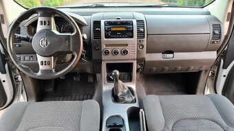Nissan Pathfinder 2,5dci 4x4 128kw - 14